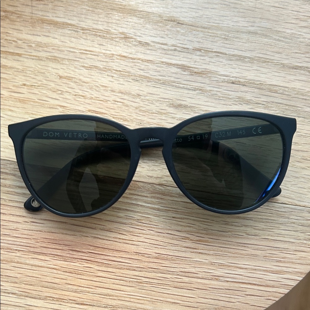 Dom Vetro Black Sunglasses